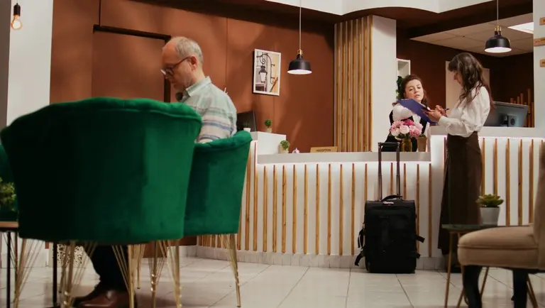 1f8c60ce-28fe-4569-93c6-ad421e6a1b6c