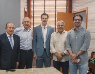 1777933399-tivemos-a-honra-de-receber-na-nossa-igreja-assembleia-de-deus-campinas-o-governador-de-goias-2