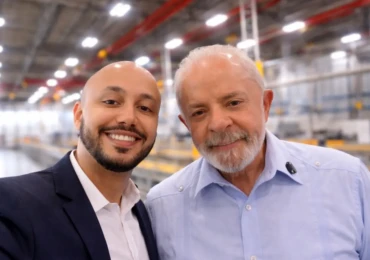 1778672693-marcos-carvalho-e-lula-da-silva-foto-divulgacao-867-x-1301