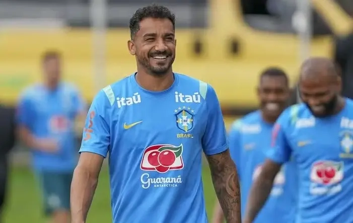 danilo-selecao-brasileira-foto-rafael-ribeiro-cbf (1)