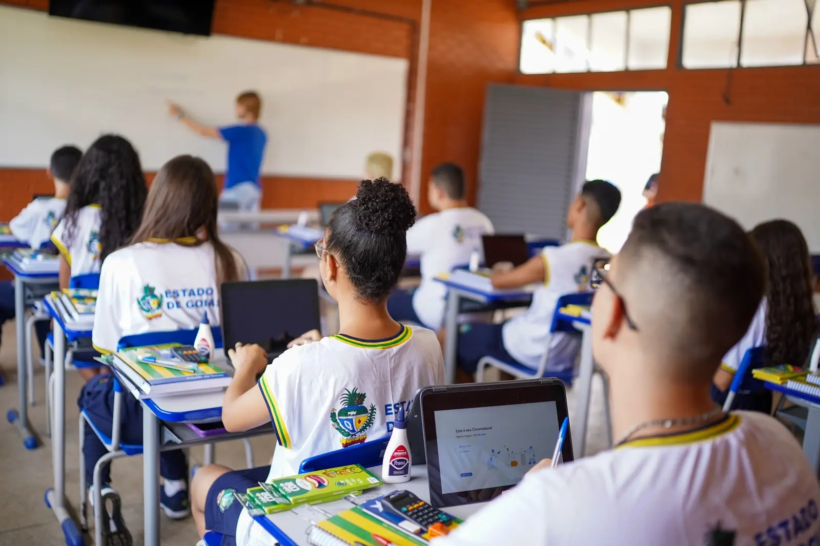 SEDUC_GOIAS_PRIMEIRO_LUGAR_NA_REDACAO_ENEM_2025_ENTRE_REDES_ESTADUAIS