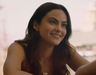Camila-Mendes