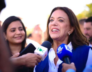 1775918211-gracinha-caiado-marca-presenca-no-3o-encontro-mulheres-em-campo-1024x684-1