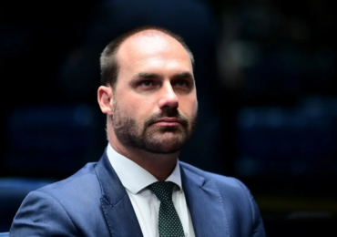 1789994108-politica-eduardo-bolsonaro-1789767325