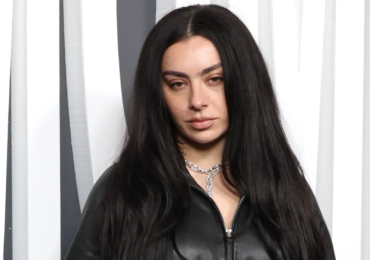 charli-xcx-Tristan-Fewings-Getty-Images-foto-jornalistica-2262165874