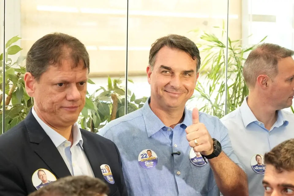 flavio-bolsonaro-1791980267-960x640
