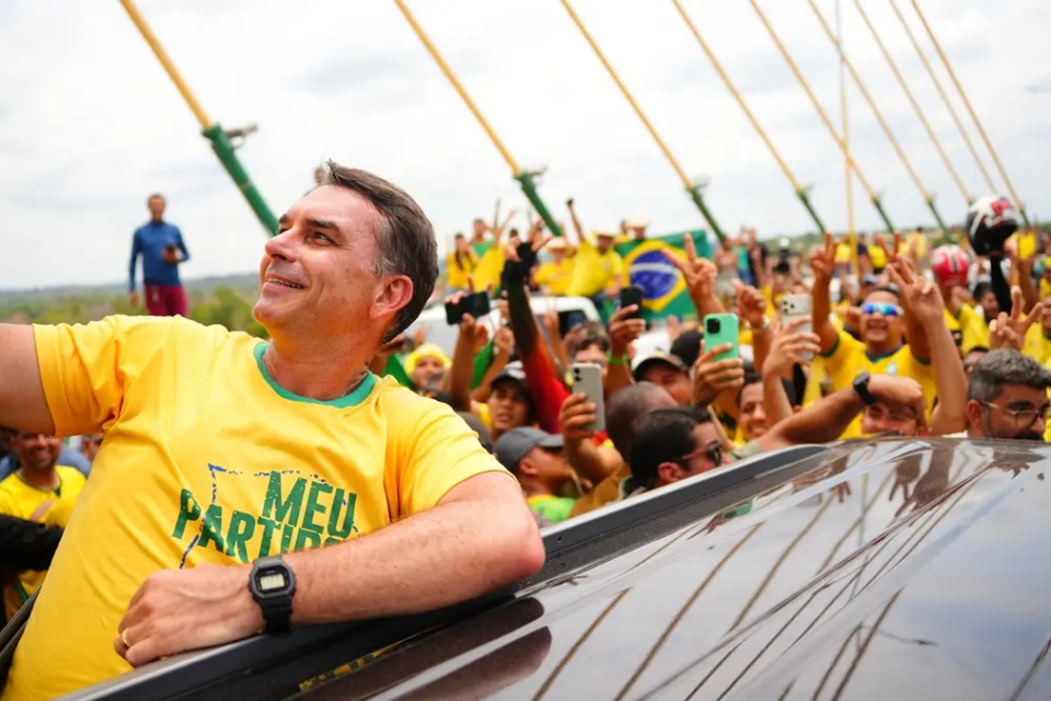 flavio-bolsonaro-1792503413-960x640