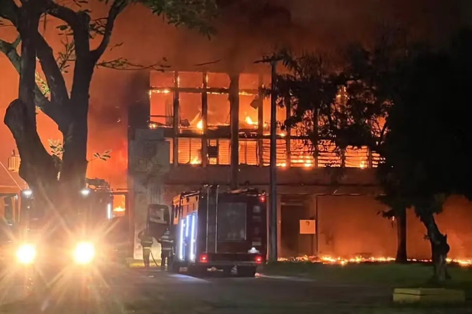 incendio-ufpe-1791549552-960x640
